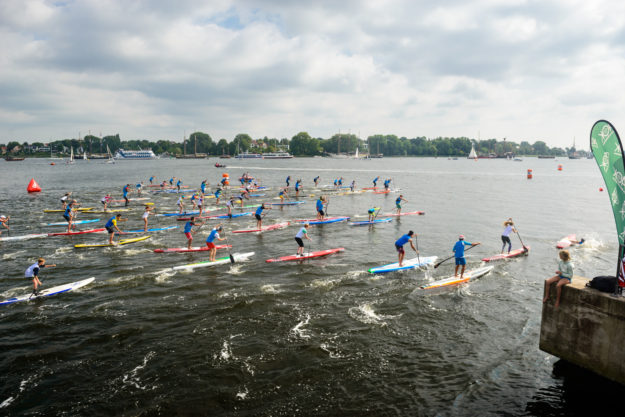 Start bei der Deutschen SUP Meisterschaft 2016 in Rostock