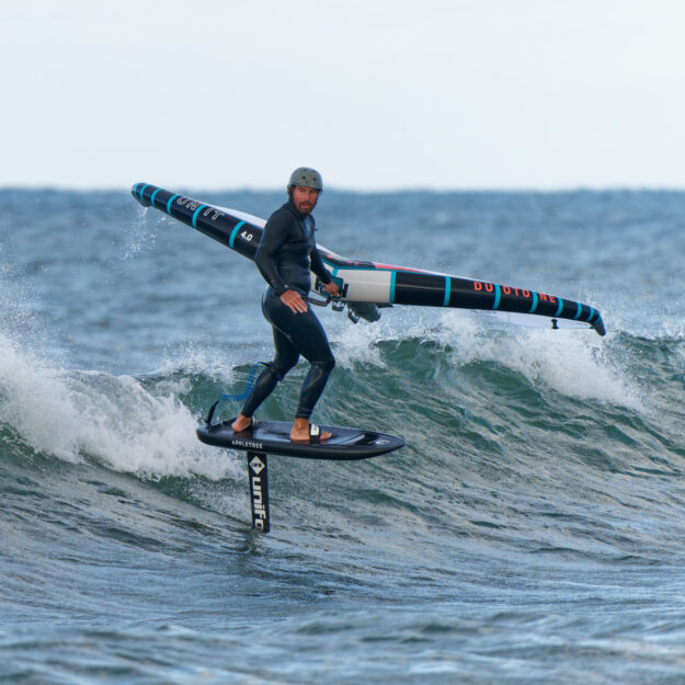 Kai Steimer Wingfoilen in der Welle Hanstholm
